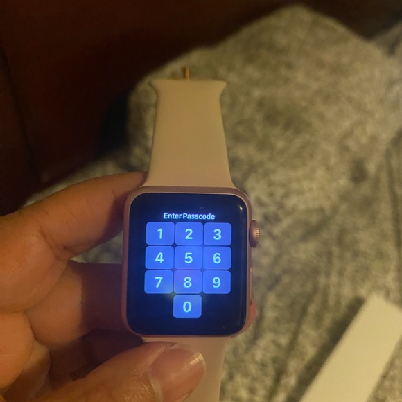 Apple Watch Series 1 38mm - Picture 3 of 6